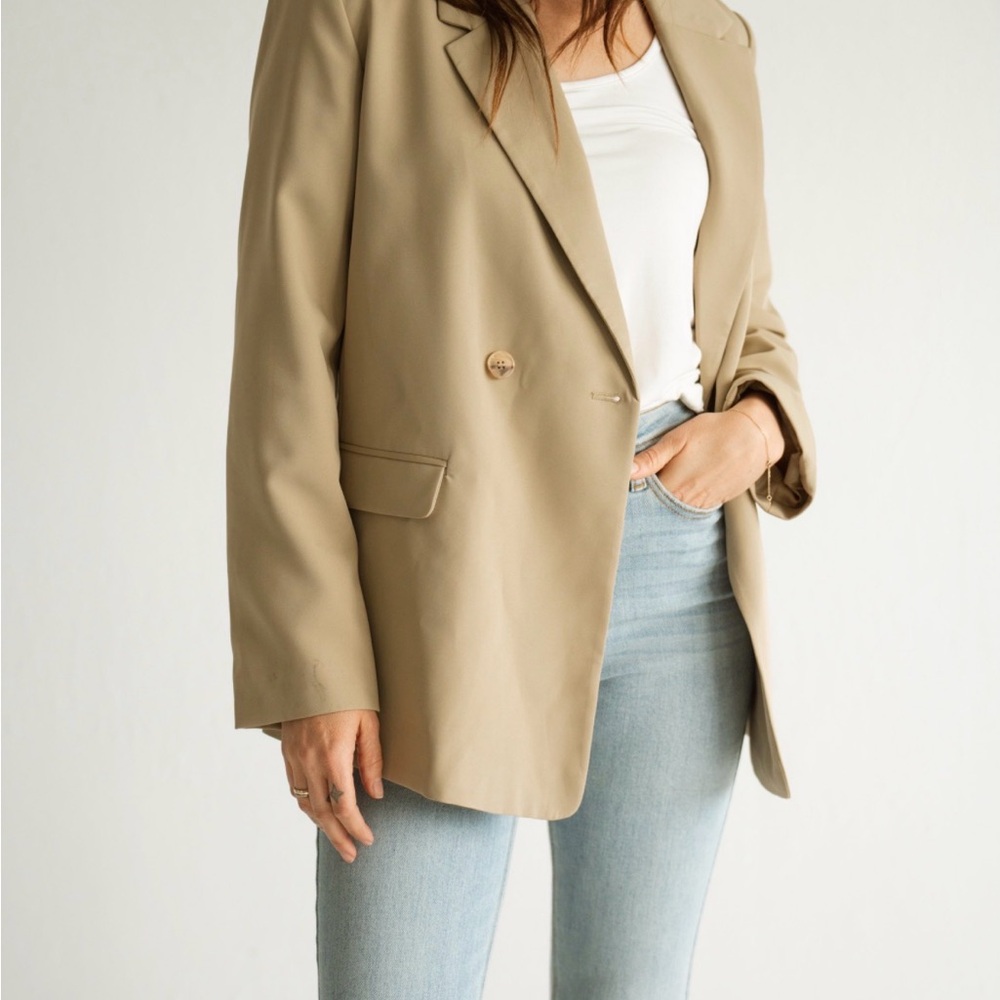 CJLA Lex Blazer in tan